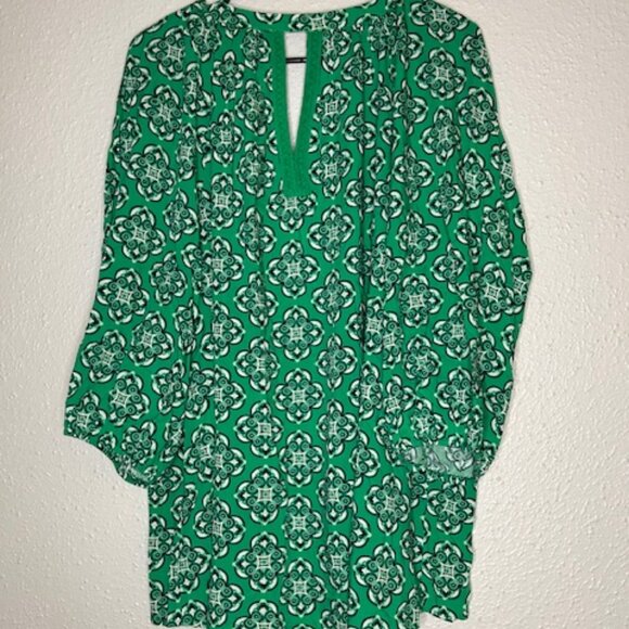 Crown and Ivy Green floral, mosaic shirt Size 3X - Picture 4 of 6